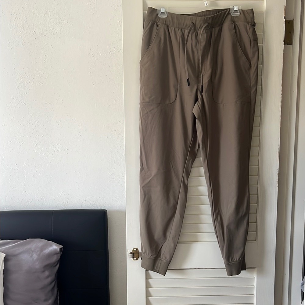 Men's Tan Joggers